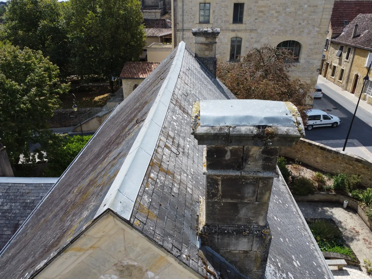 Aerial view of a roof and chimney